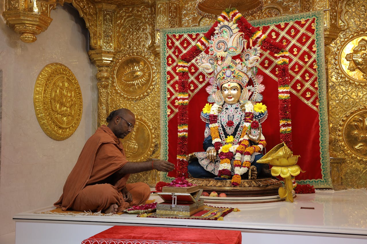 Online Puja Services & Pooja Booking by Experienced Priests